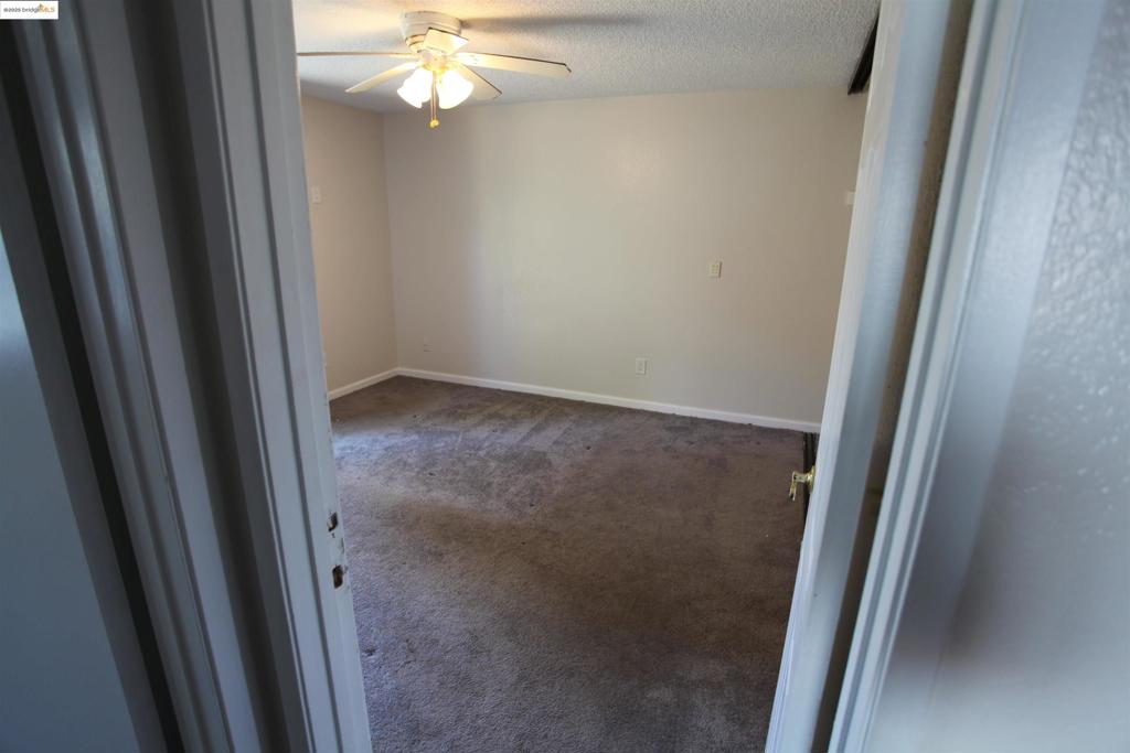 BAY POINTE - Residential Lease