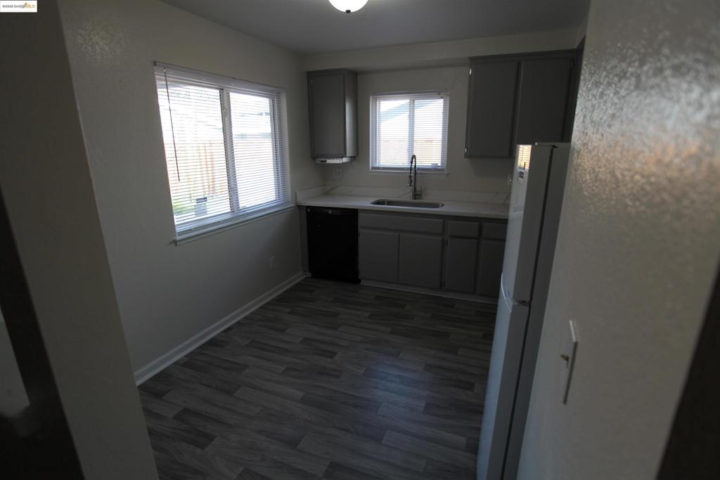 BAY POINTE - Residential Lease