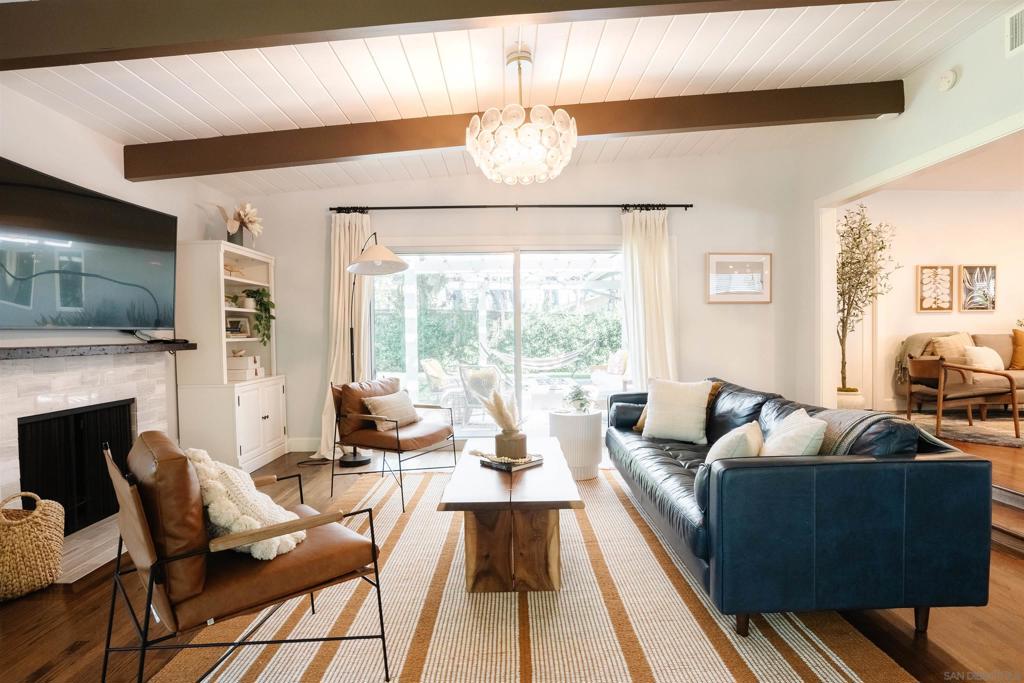 2146 Dunhaven