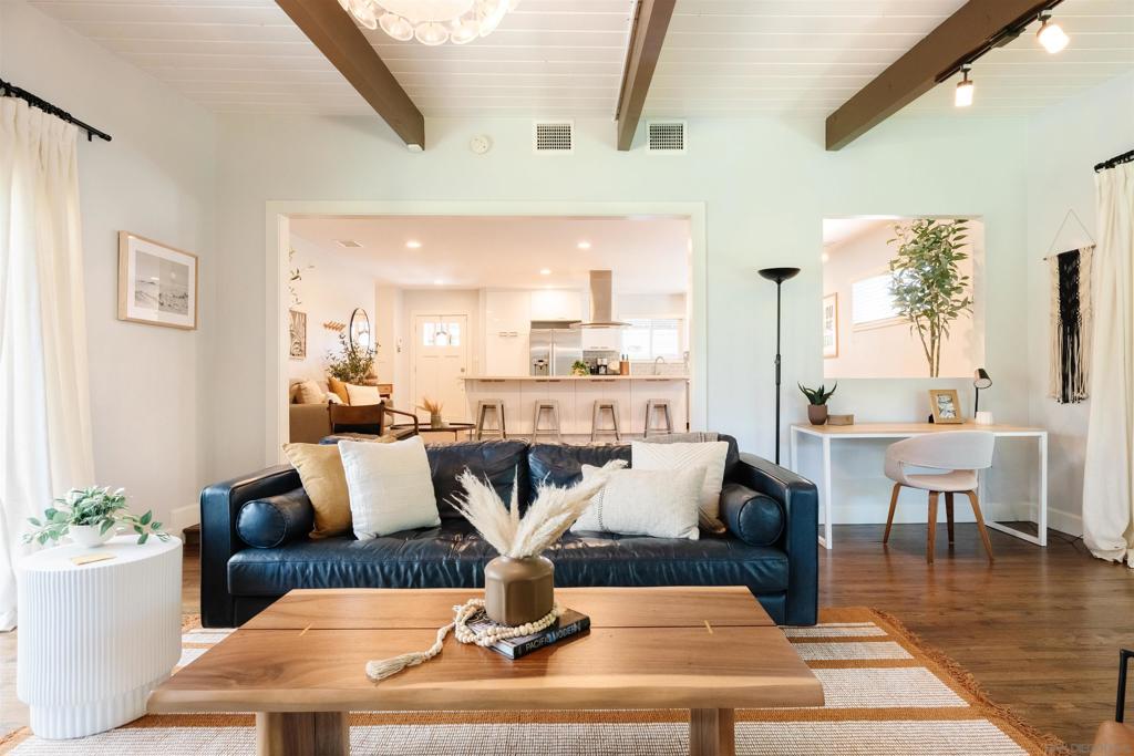 2146 Dunhaven