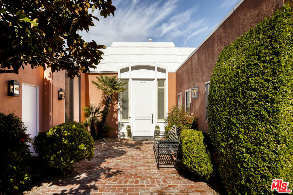 73576 Malabata Drive