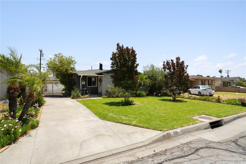 708 S Vecino Drive