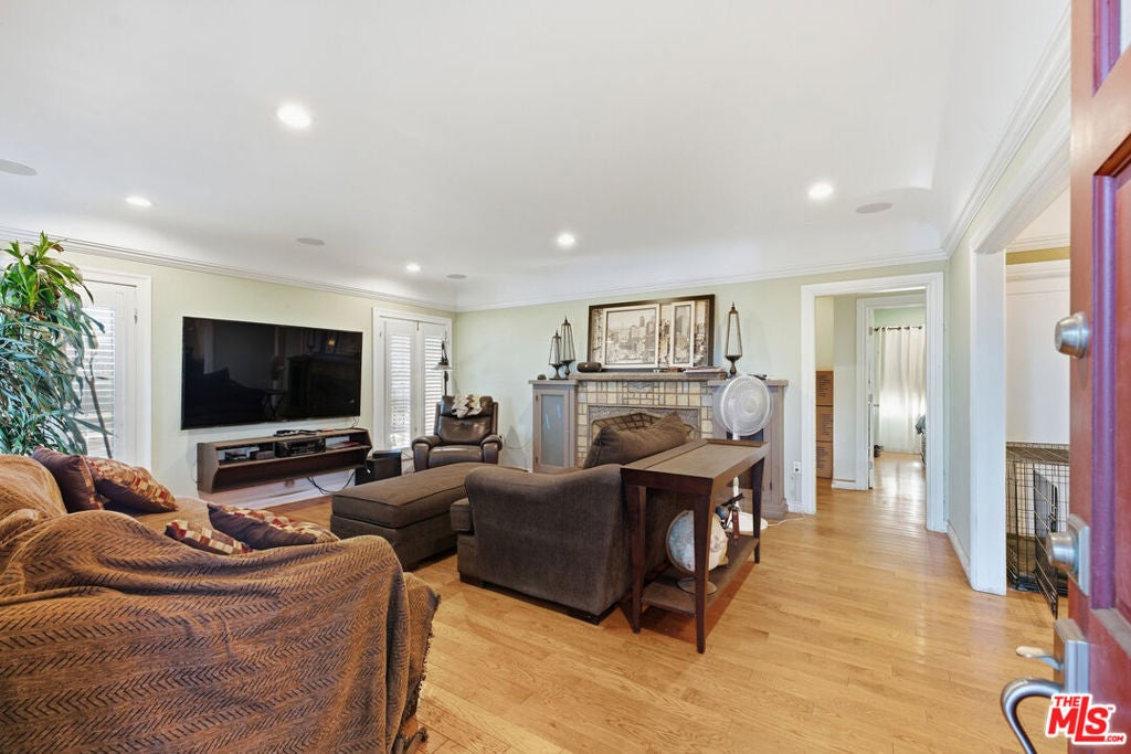 4098 W 23rd Street