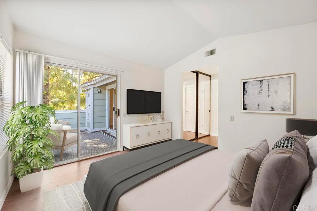 San Diego, California 92130, United States, 2 Bedrooms Bedrooms, ,2 BathroomsBathrooms,Residential,Coming Soon,232998