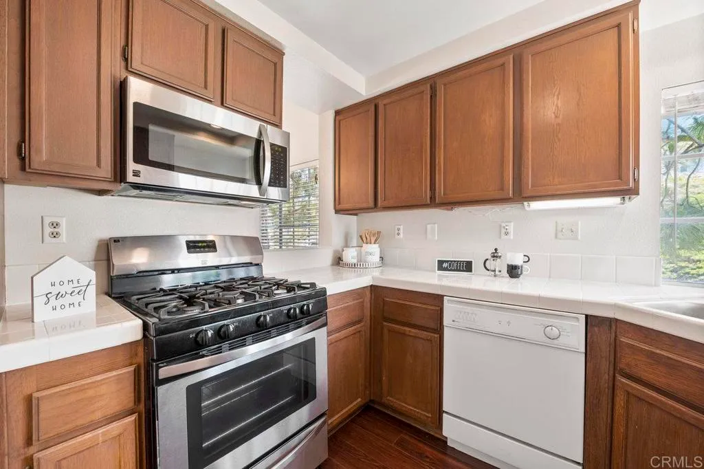 San Diego, California 92130, United States, 2 Bedrooms Bedrooms, ,2 BathroomsBathrooms,Residential,Coming Soon,232998