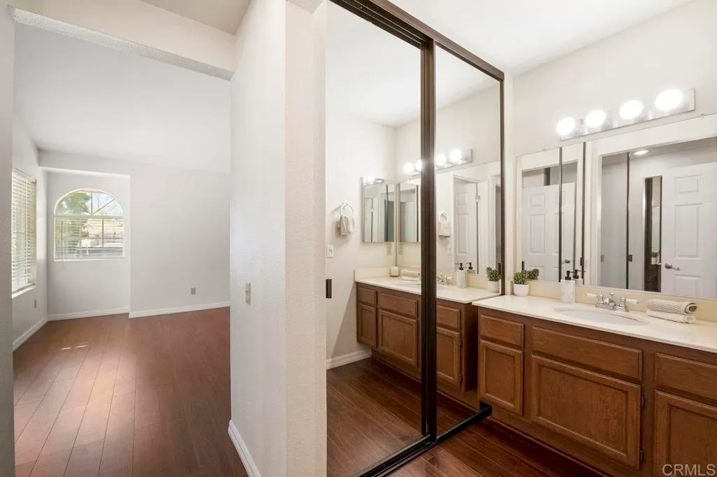 San Diego, California 92130, United States, 2 Bedrooms Bedrooms, ,2 BathroomsBathrooms,Residential,Coming Soon,232998