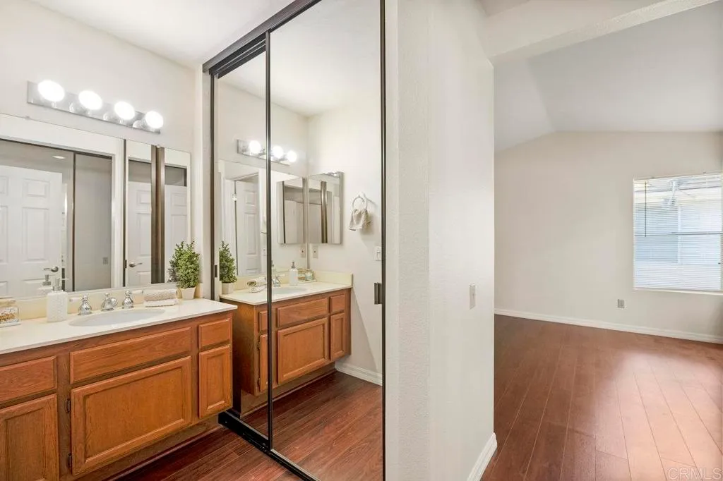 San Diego, California 92130, United States, 2 Bedrooms Bedrooms, ,2 BathroomsBathrooms,Residential,Coming Soon,232998