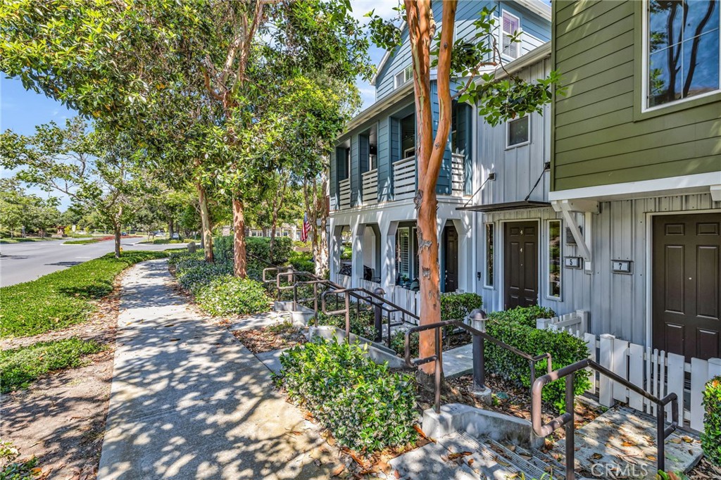5 Quartz Lane