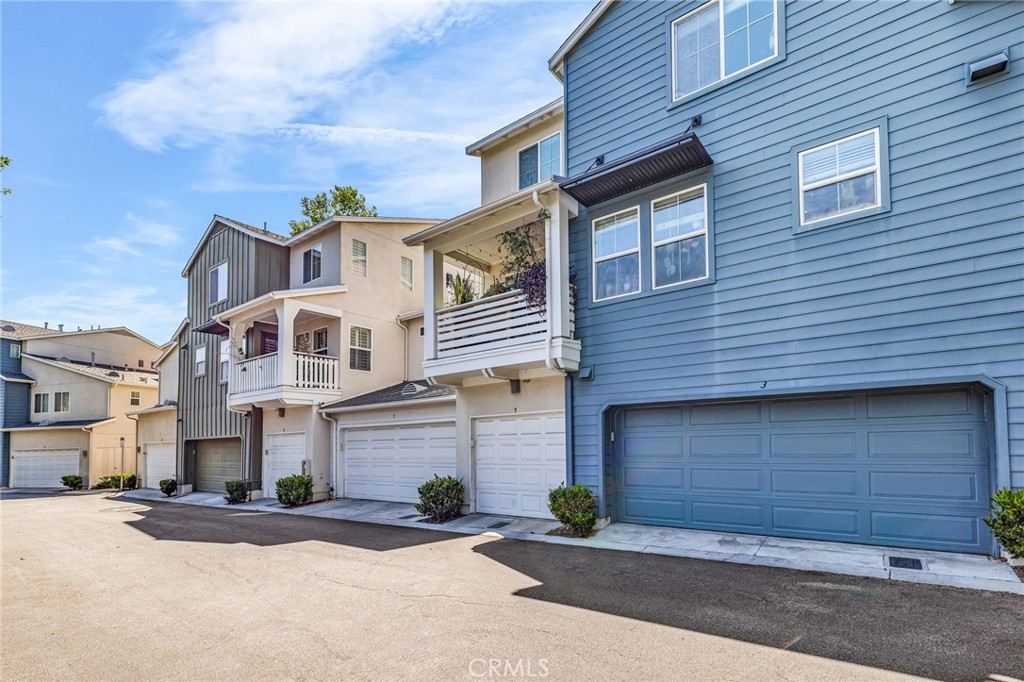 5 Quartz Lane