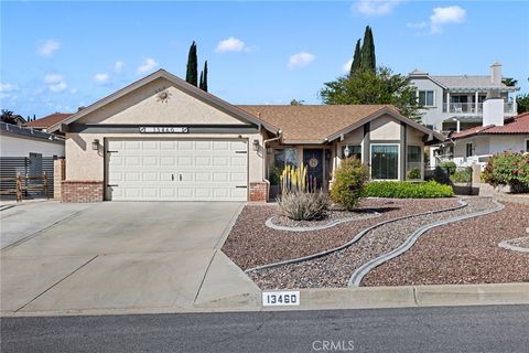 Photo of 13460 Chinquapin Dr, Victorville, CA 92395 (MLS # HD26079078)