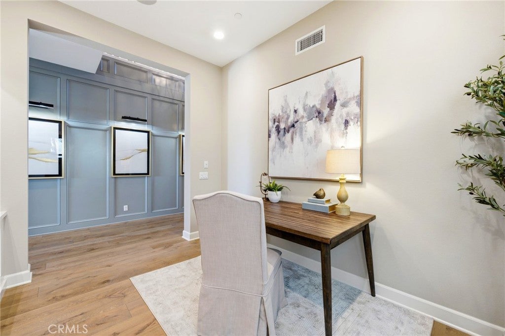 17 Ponte, Lake Forest CA 92630 - Photo 8