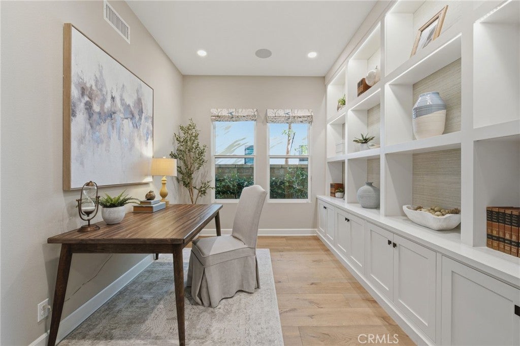 17 Ponte, Lake Forest CA 92630 - Photo 6
