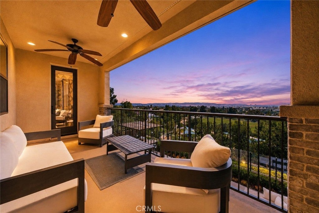 17 Ponte, Lake Forest CA 92630 - Photo 33
