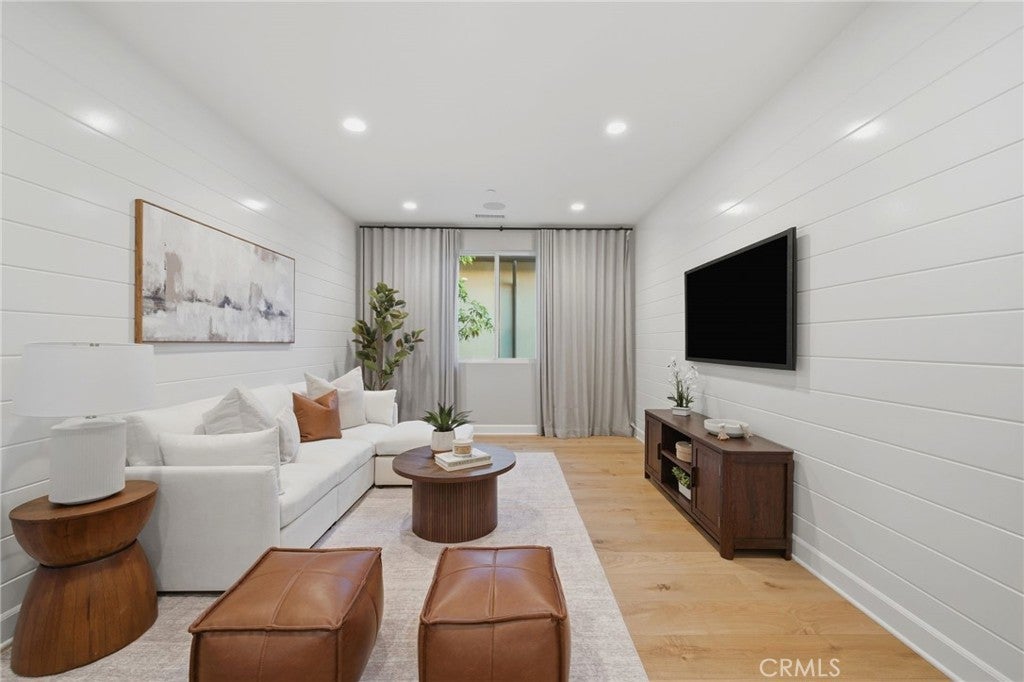 17 Ponte, Lake Forest CA 92630 - Photo 43