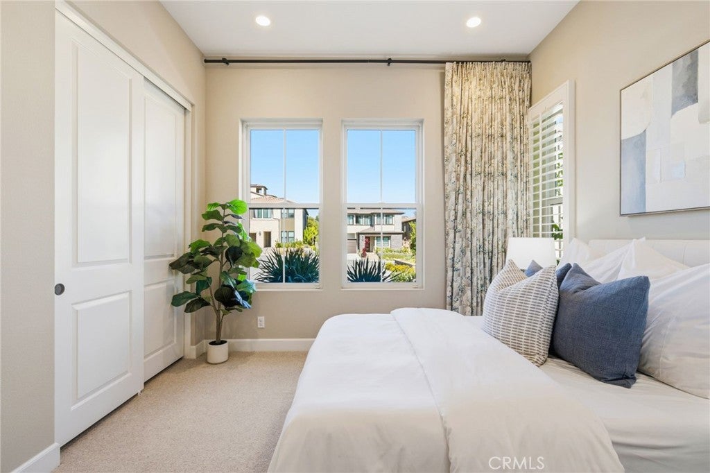 17 Ponte, Lake Forest CA 92630 - Photo 24