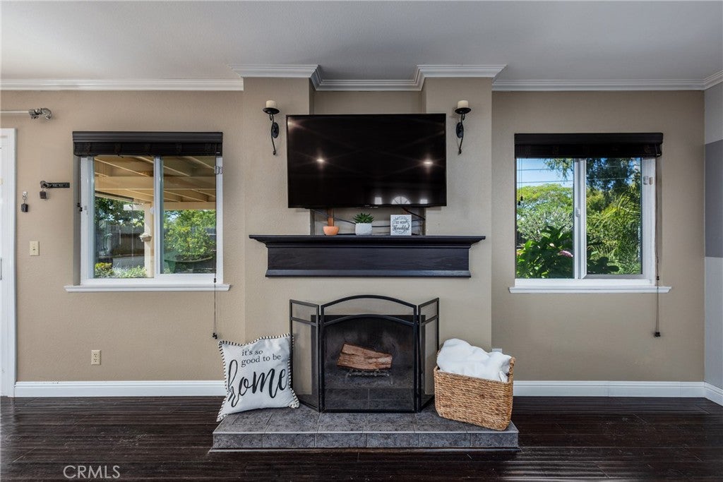 393 Mountain View
