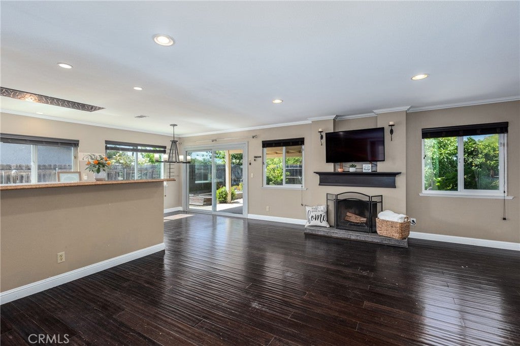 393 Mountain View