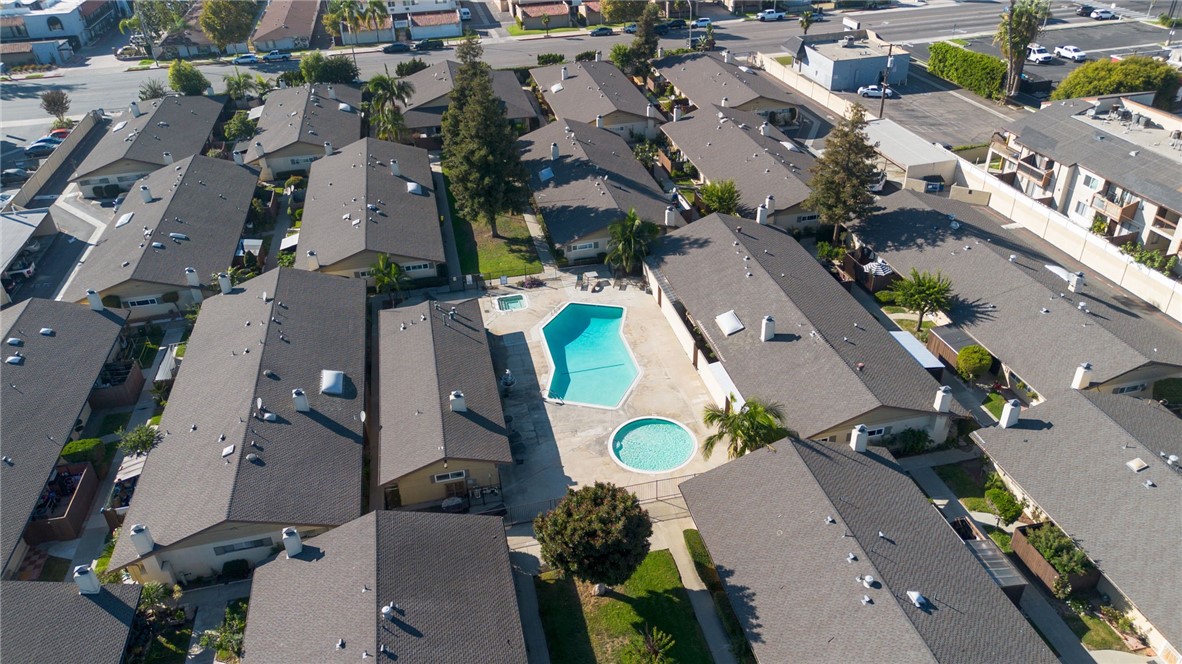 Anaheim West Townhomes (ANWS) - Residential