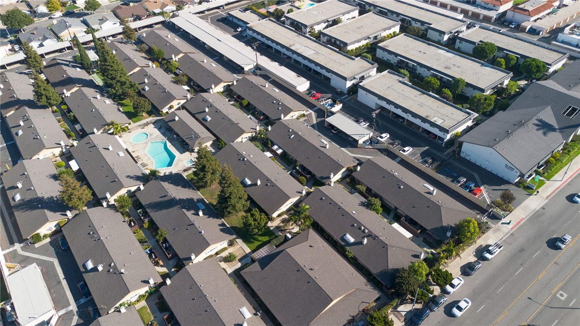 Anaheim West Townhomes (ANWS) - Residential