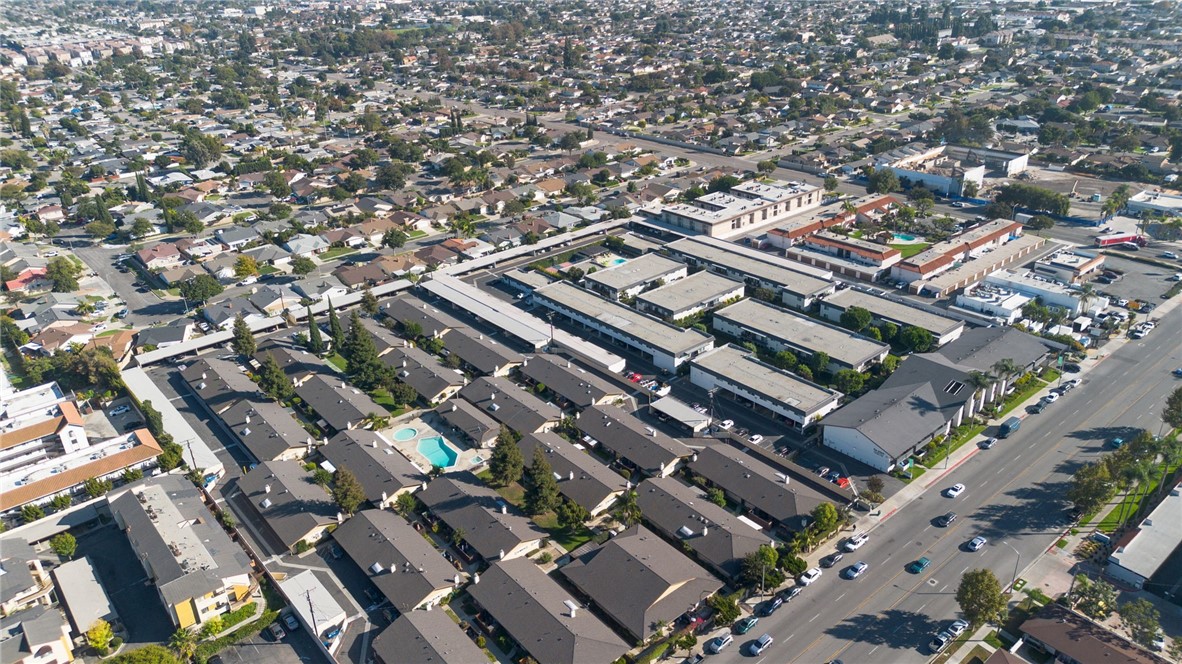 Anaheim West Townhomes (ANWS) - Residential