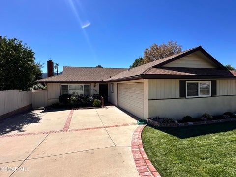 Photo of 3240 Los Olivos Lane, La Crescenta, CA 91214 (MLS # 226004724)