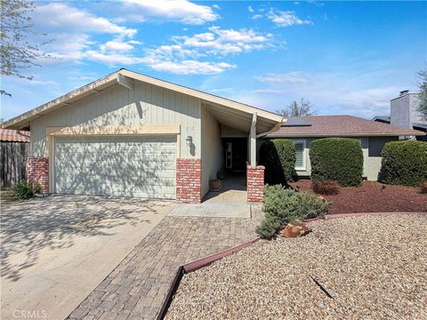 Photo of 615 Palomino Cir, Paso Robles, CA 93446 (MLS # NS26058968)