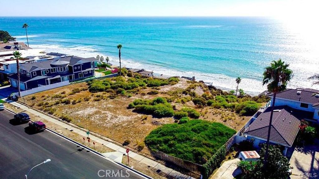 Photo of 35471 Camino Capistrano, Dana Point, CA 92624 (MLS # OC26053439)