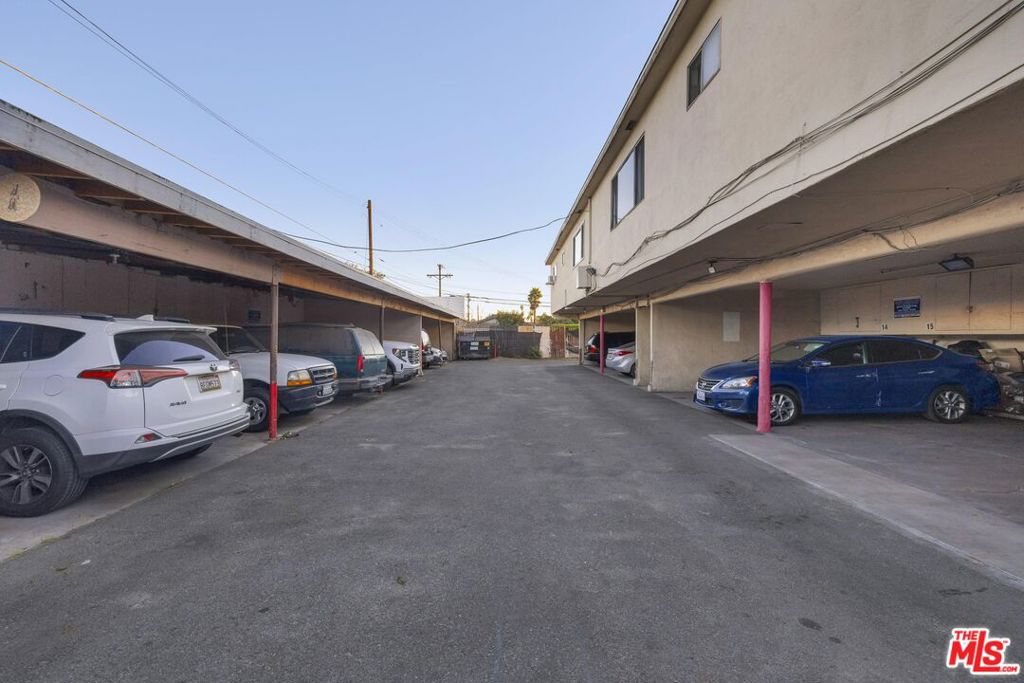 8118 S Western Avenue