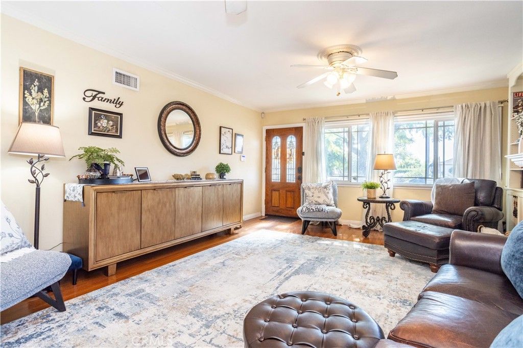 Photo of 11117 Sylvan St, North Hollywood, CA 91606 (MLS # PW26077302)