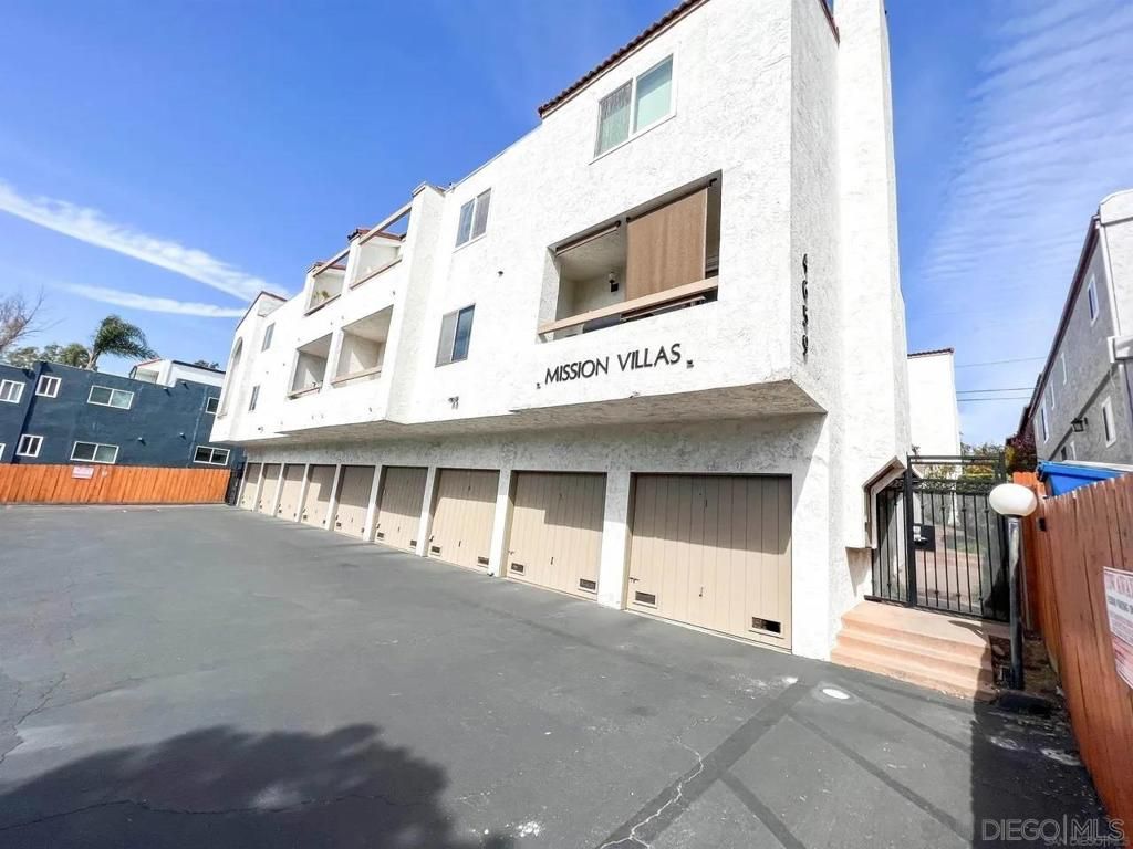 Photo of 4659 Texas St St #7, San Diego, CA 92116 (MLS # 260004973SD)