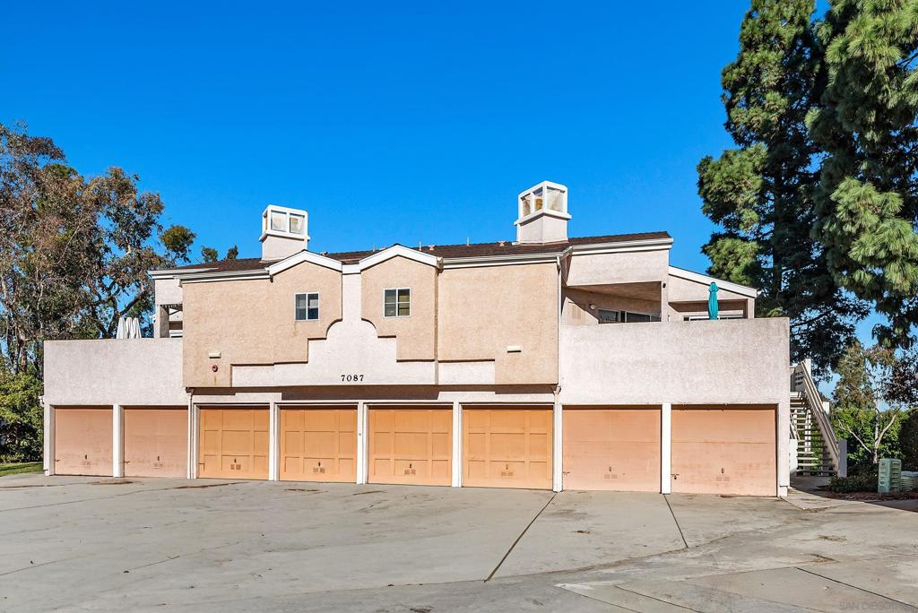 7087 Camino Revueltos #302