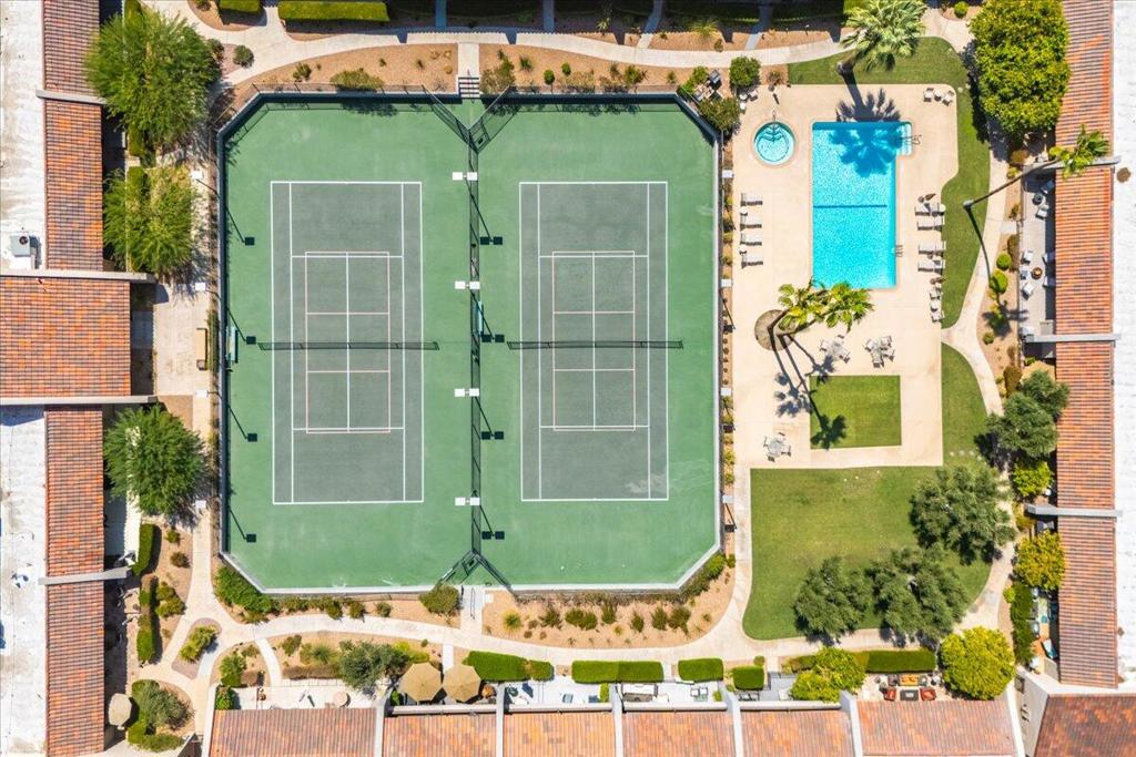 Center Court - Residential