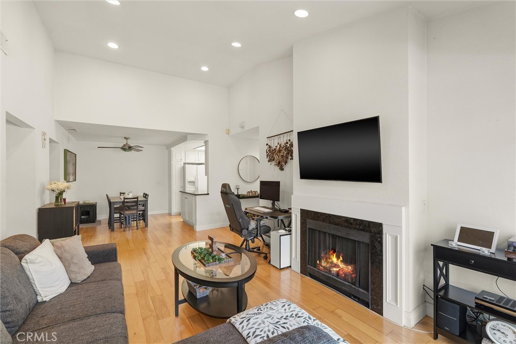 3525 W Greentree Circle G