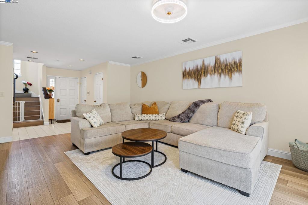 5574 Baldwin
