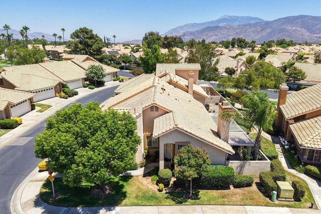 5260 W Palmer Drive