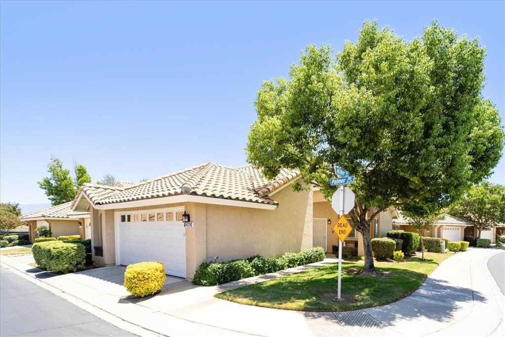 5260 W Palmer Drive