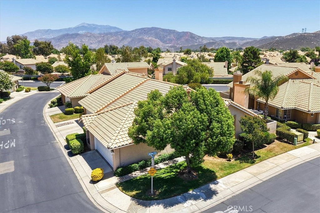 5260 W Palmer Drive