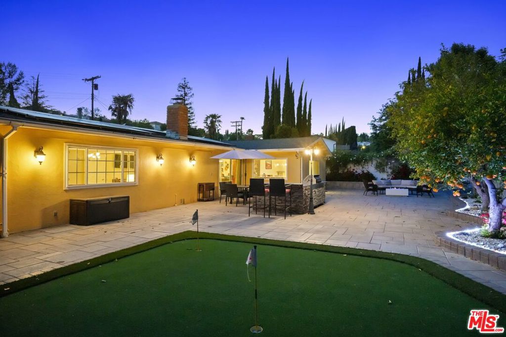 7152 Pomelo Drive