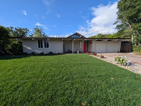 Photo of 931 Mackenzie Drive, Sunnyvale, CA 94087 (MLS # ML82043988)