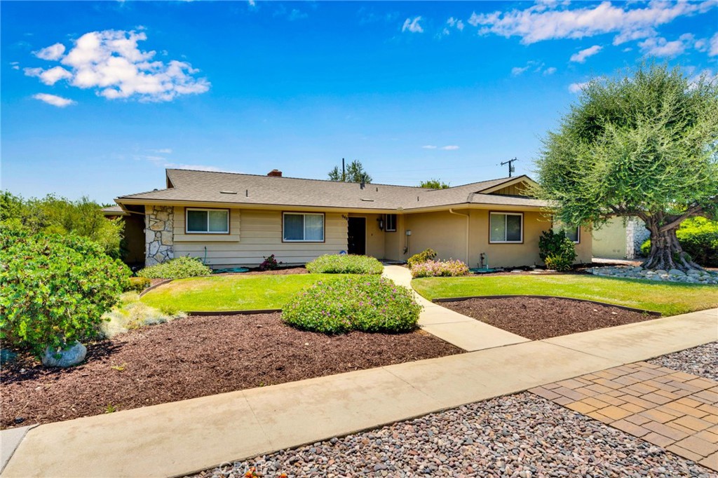 Located on a corner lot in a small closed street neighborhood, this wonderful Upland family home is move in ready. This property features 4 bedrooms and 2.5 bathrooms with a functional floor plan. The home has been lovingly maintained and updated over the years by its long term owners. The kitchen and bathrooms have been updated from original along with recent infrastructure and systems upgrades including newer roofing, plumbing, electrical and more. This home is absolutely move in ready, you can add your personal touches as your budget allows. Single story floorplan with no steps offers flexibility for families with elderly or mobility restricted family members.
