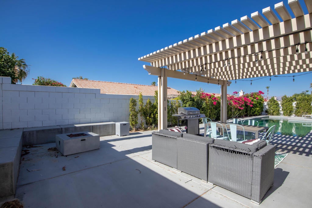 79110 Desert Stream Drive
