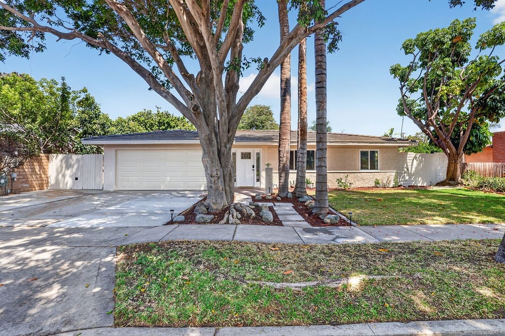 471 S Rosalind Drive