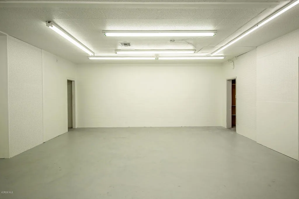 Ojai, California 93023, United States, ,Commercial,Active,48433