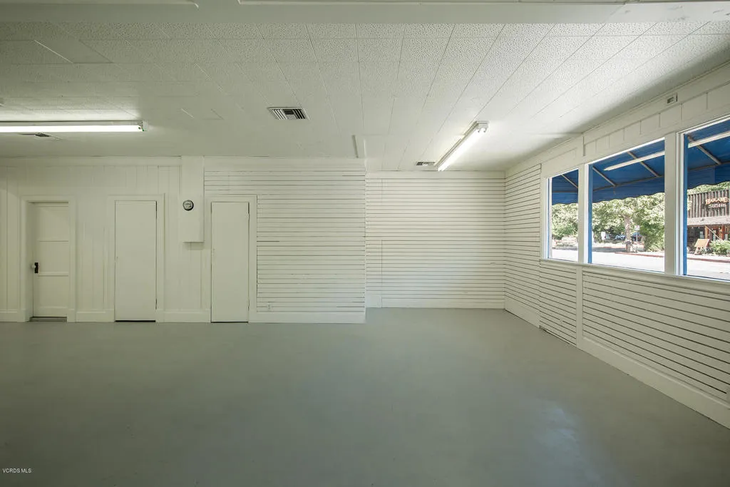 Ojai, California 93023, United States, ,Commercial,Active,48433