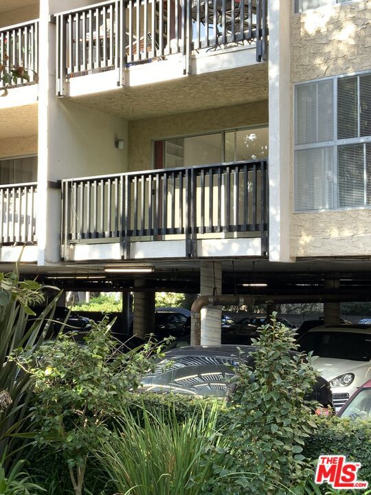 Raintree Condominiums - Residential Lease