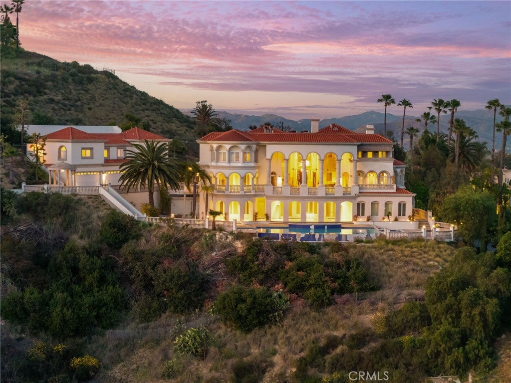 10219 Sunrise Lane