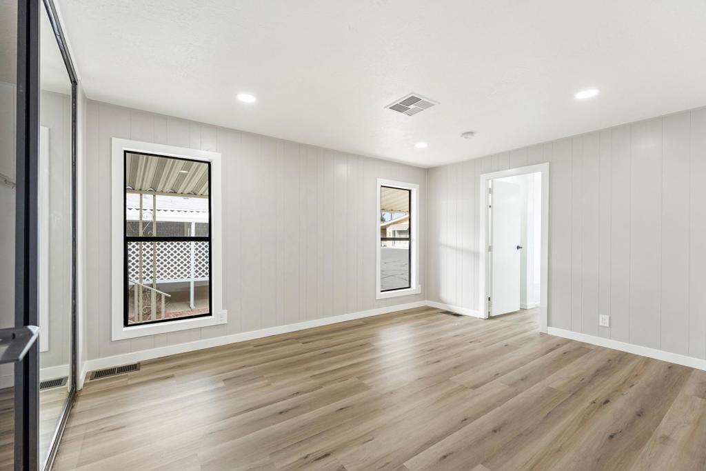 Not Applicable-1 - Manufactured In Park