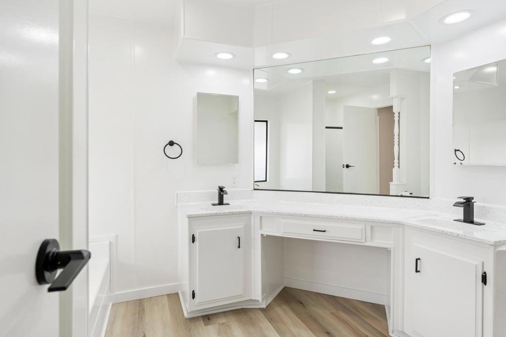 Not Applicable-1 - Manufactured In Park