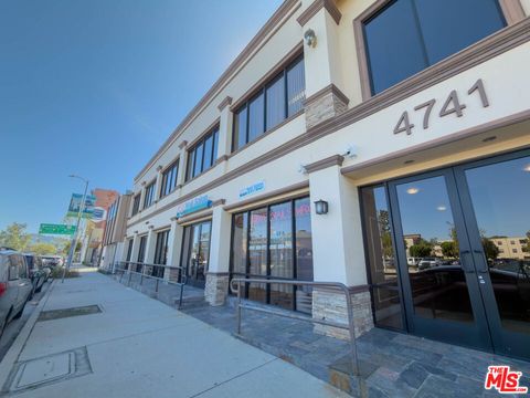 Photo of 4741 Laurel Canyon Boulevard #201, Valley Village, CA 91607 (MLS # 26665001)