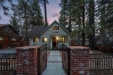Photo of 39187 N Bay Drive, Big Bear, CA 92315 (MLS # 219142288DA)